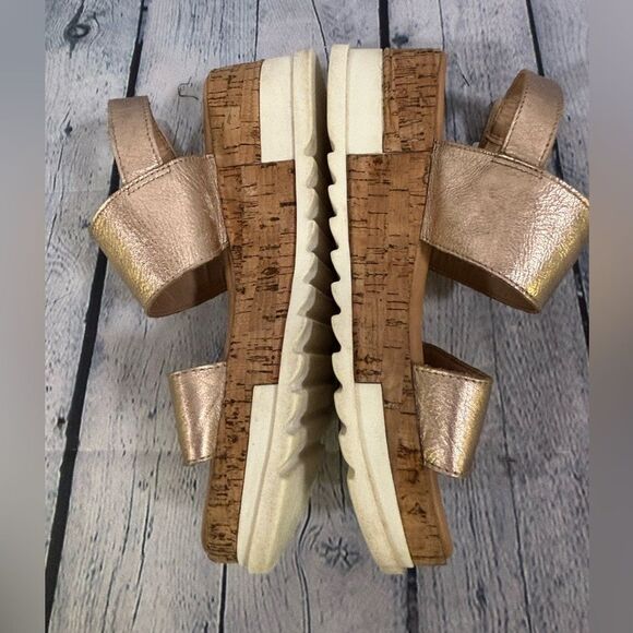 STEVE MADDEN Brenda Rose Gold Platform Ankle Strap Buckle Slingback Sandal 9 - Picture 2 of 8